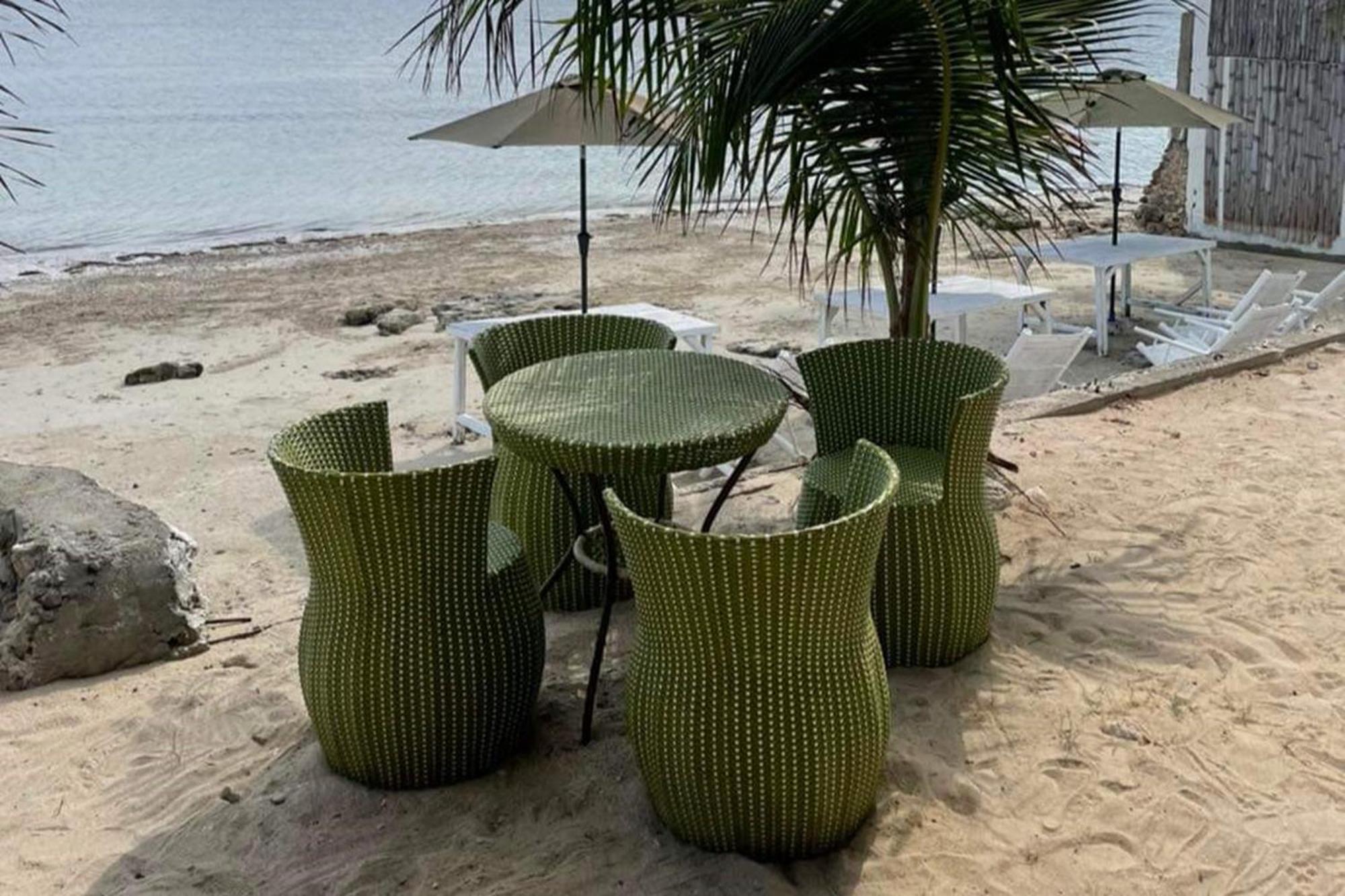Sirom Beach House Tambobong Exterior foto